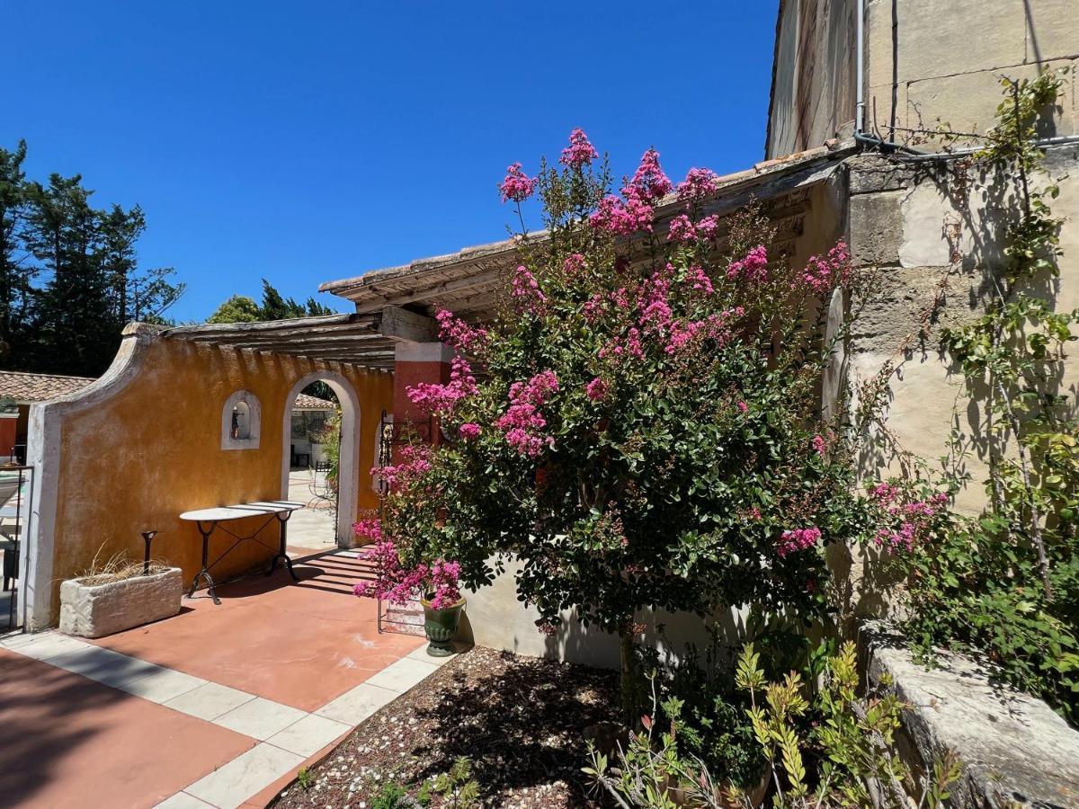 Le Clos De L'Isle Αρλ Εξωτερικό φωτογραφία