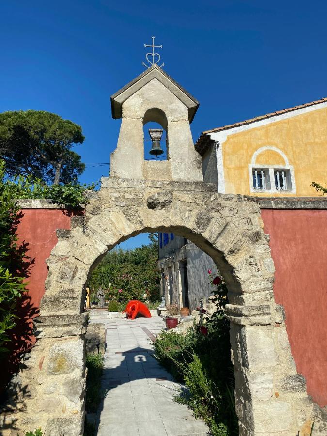 Le Clos De L'Isle Αρλ Εξωτερικό φωτογραφία